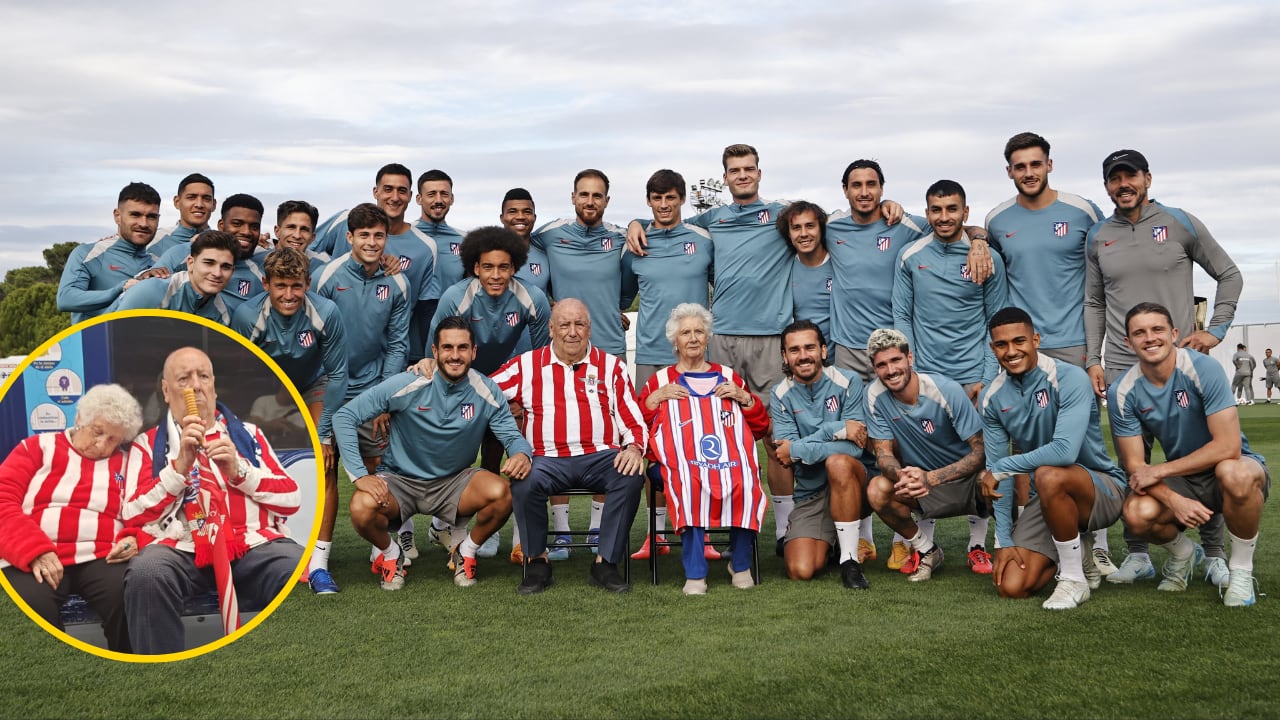 Andrés Serrano y Nieves Medrano reciben el regalo del Atlético de Madrid