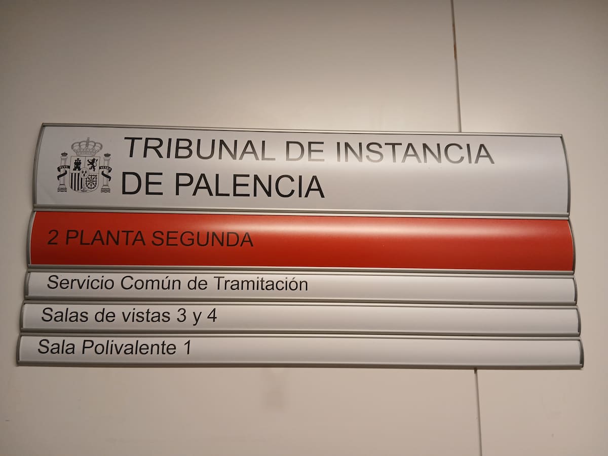 Aplazadas las declaraciones de la denuncia contra el ex director provincial de Educación por indisposición de la perjudicada