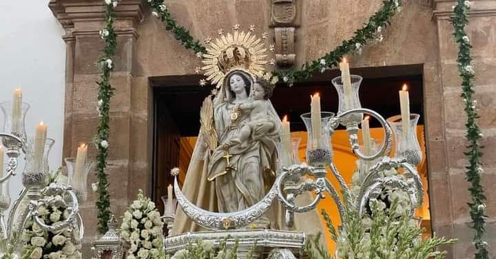 Salida procesional de la Virgen de La Palma