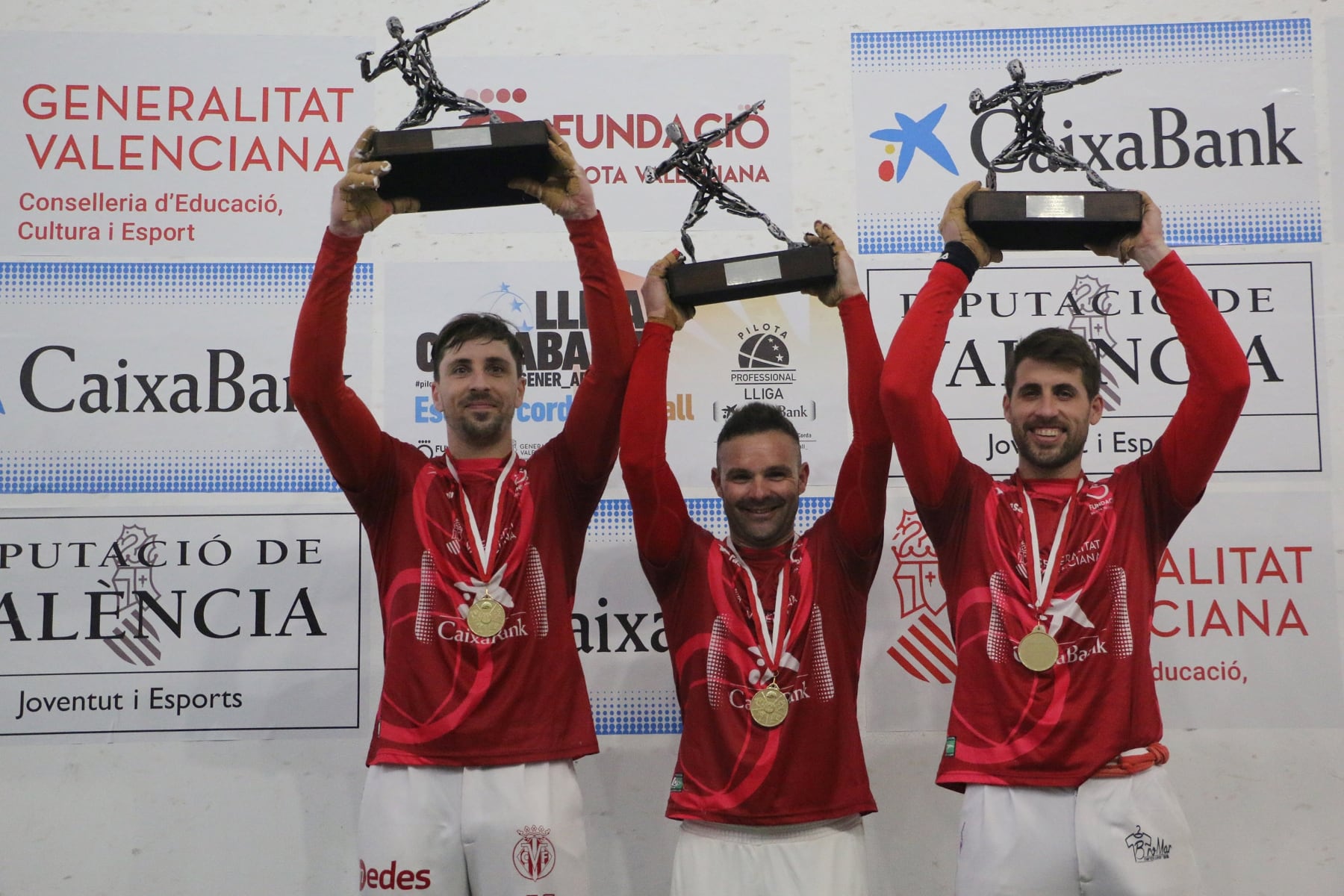 Puchol II, Santi y Carlos, campeones de la ‘Lliga CaixaBank’ de escala i corda 2022.