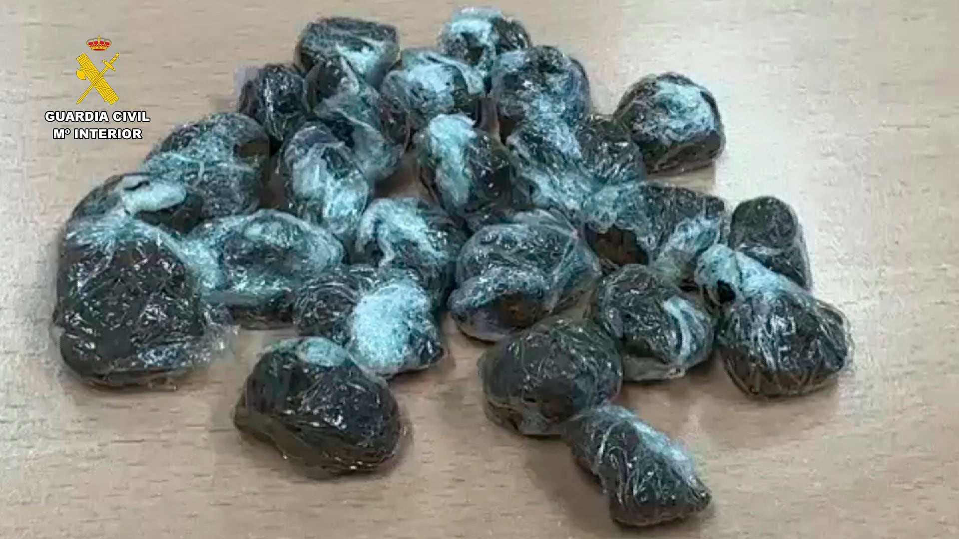 Detenido un menor de 17 años por llevar 24 piedras de hachís encima en La Rioja