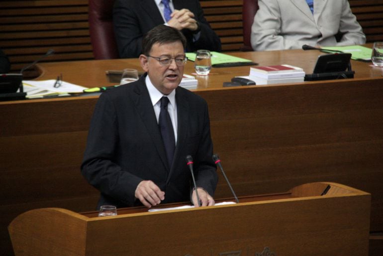 Ximo Puig pren possessió defensant una reforma de la Constitució i un millor finançament per al País Valencià