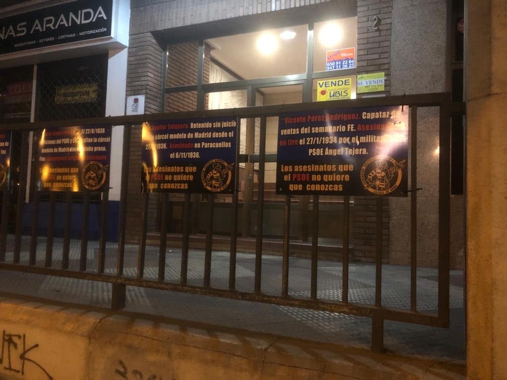 Imagen de los carteles que aparecieron en Aranda