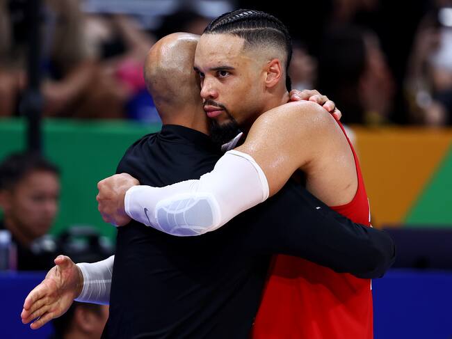 MANILA, PHILIPPINES - SEPTEMBER 10: Head coach Jordi Fernandez and Dillon Brooks #24 of Canada celebrate after the FIBA Basketball World Cup 3rd Place game victory over the United States at Mall of Asia Arena on September 10, 2023 in Manila, Philippines. Canada won 127-118 in overtime. (Photo by Yong Teck Lim/Getty Images)
