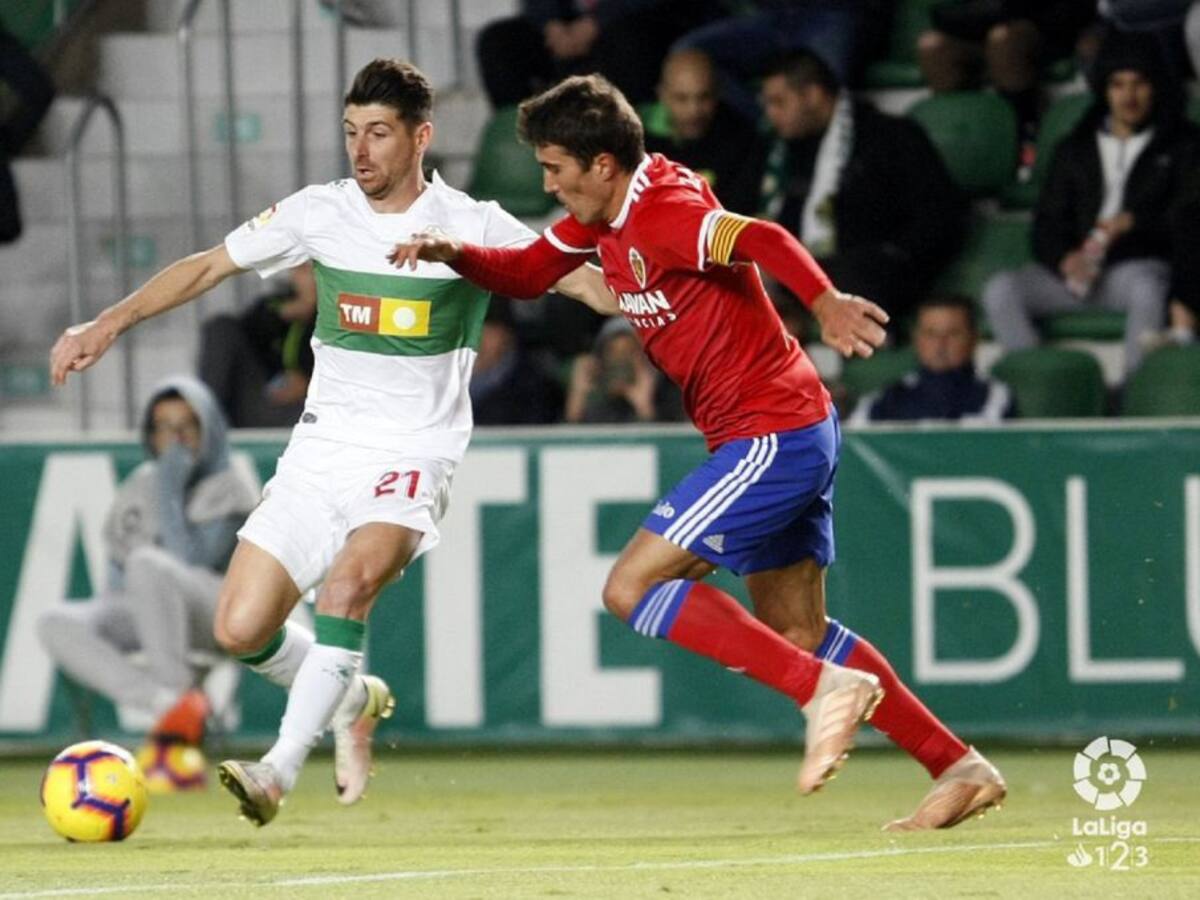El Elche C.F. enlaza su tercera victoria seguida en casa tras vencer 2-0 al Real Zaragoza