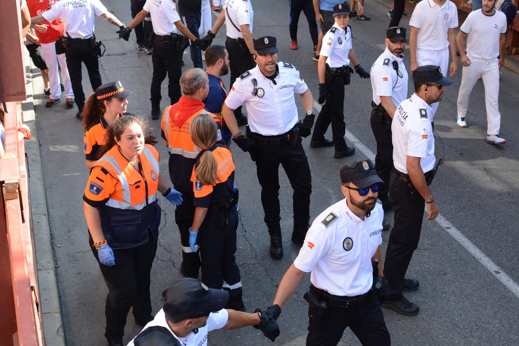 La Policía Local de San Sebastián de los Reyes durante los encierros de las fiestas del Cristo de los Remedios