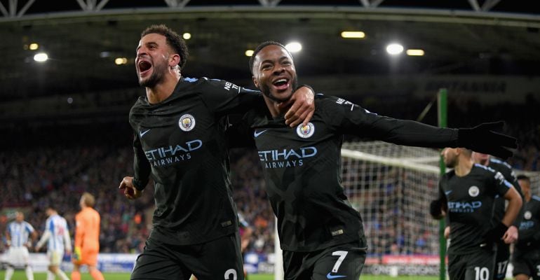 Raheem Sterling celebra el tanto de la victoria ante el Huddersfield