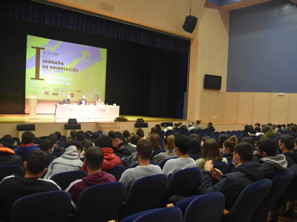 Barbastro acoge una jornada de orientación académico-profesional