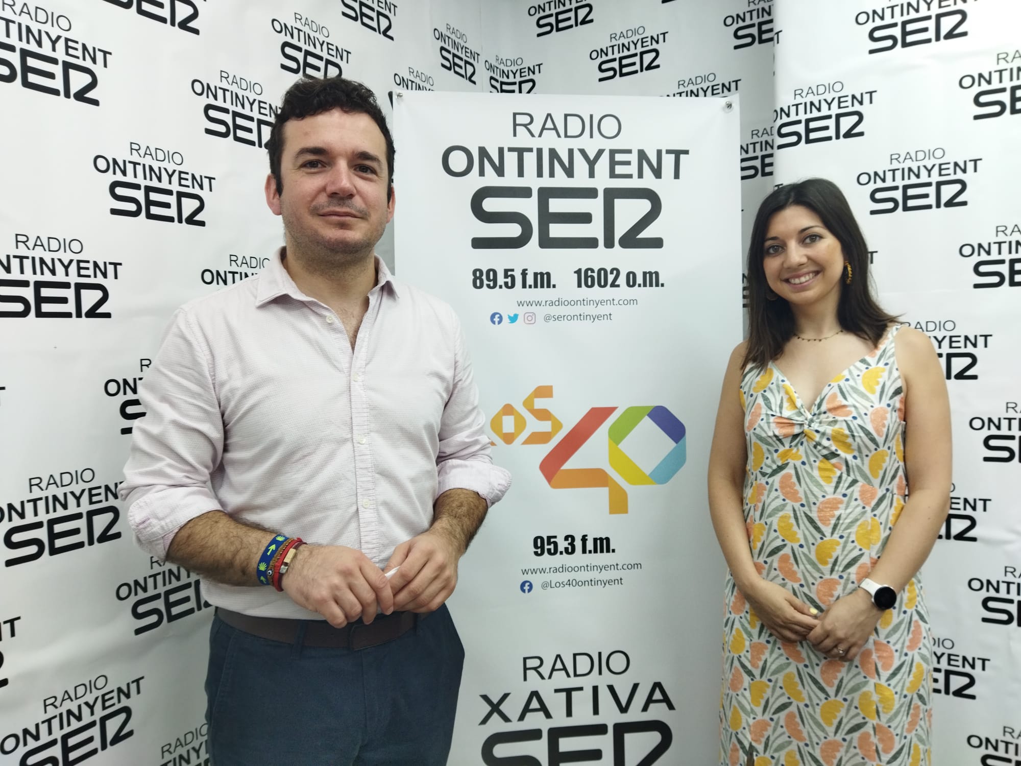 Àngels Muñoz i Vicent Pla a l'estudi