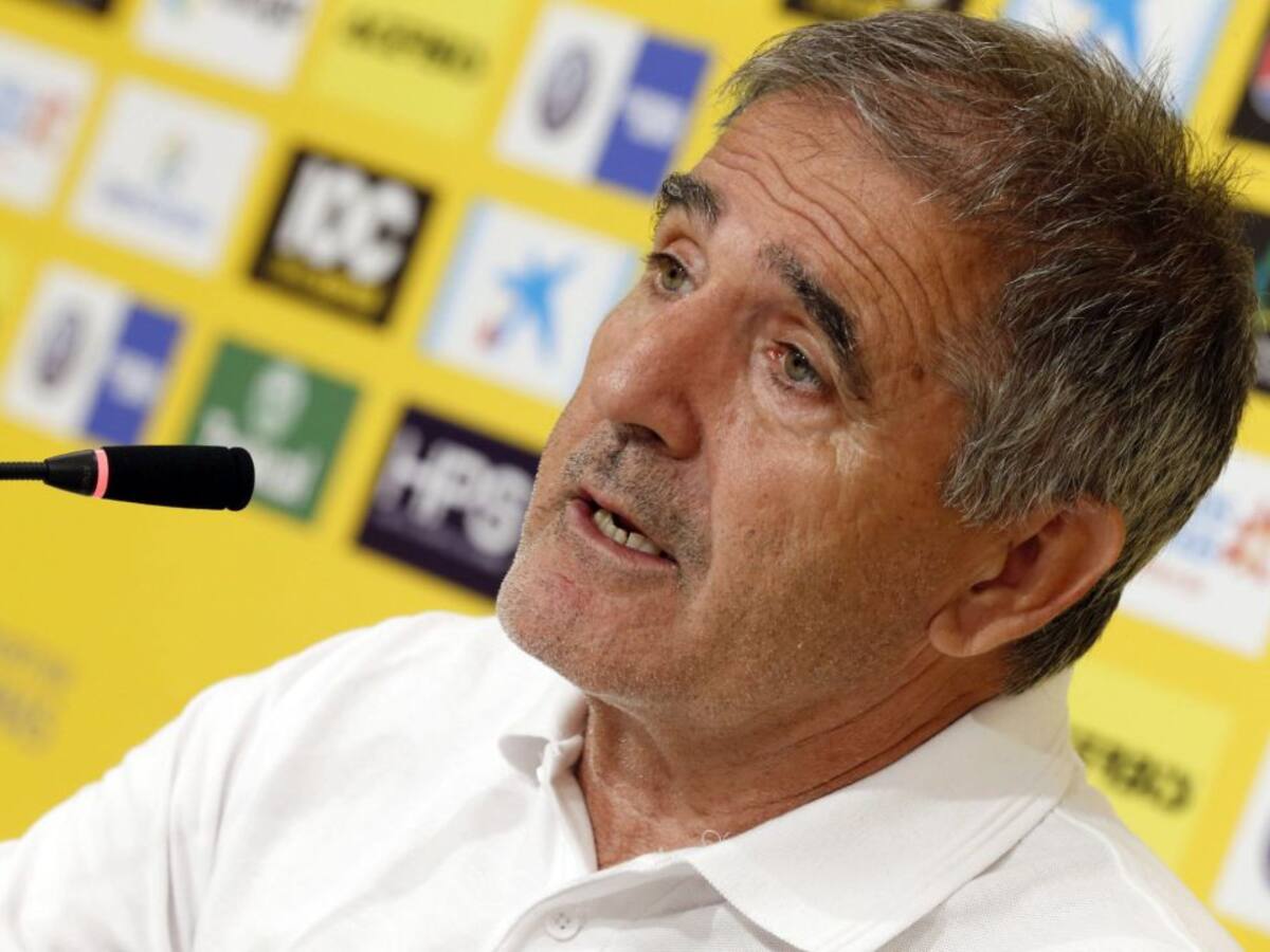 Las Palmas rescinde a Paco Herrera