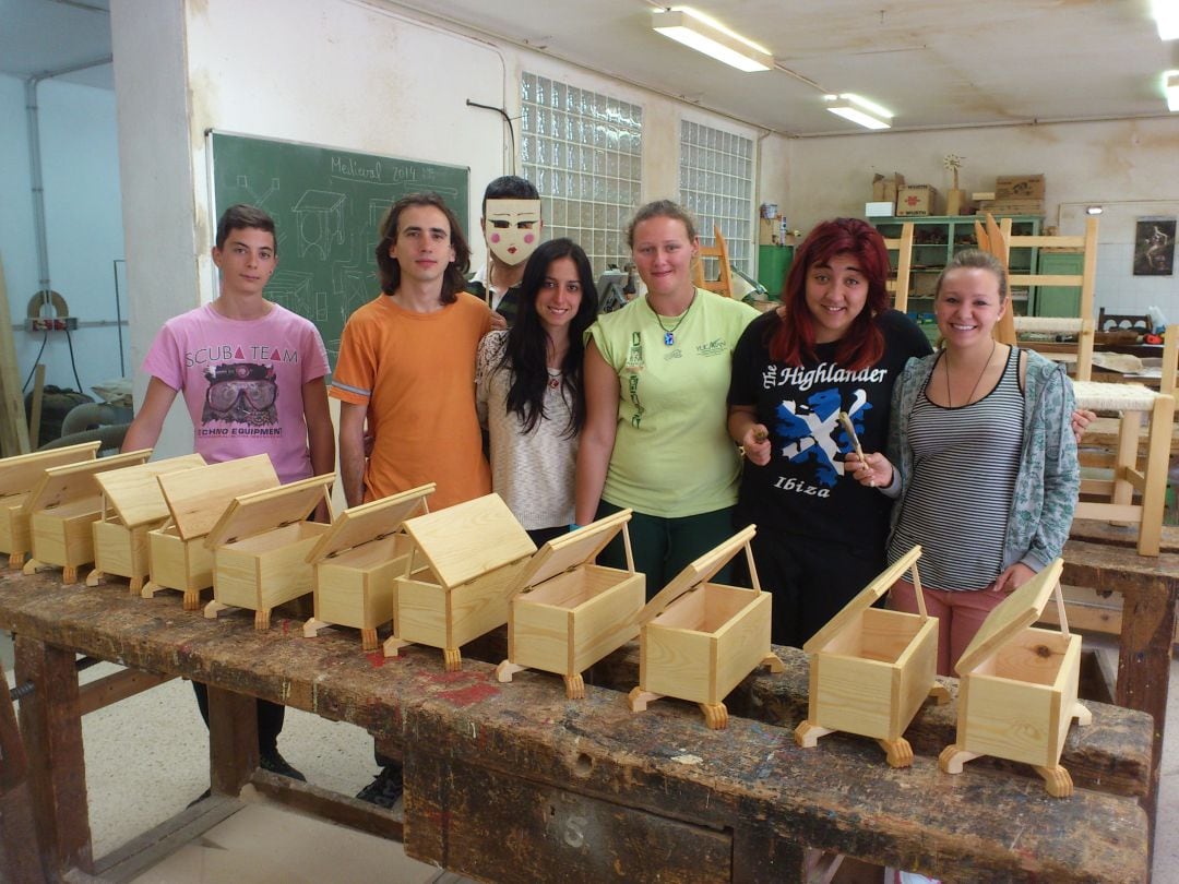 Imagen de archivo de alumnos de l&#039;Escola d&#039;Arts