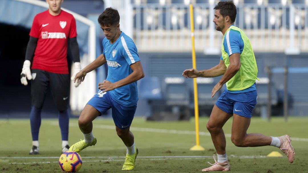 El Málaga se entrenó el martes en el campo principal de La Rosaleda