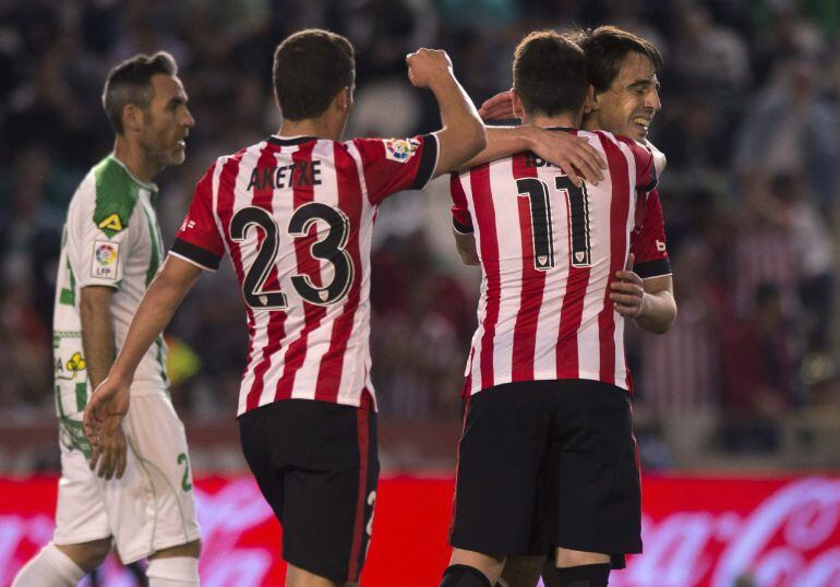 Beñat celebra el primer tanto del Athletic de Bilbao