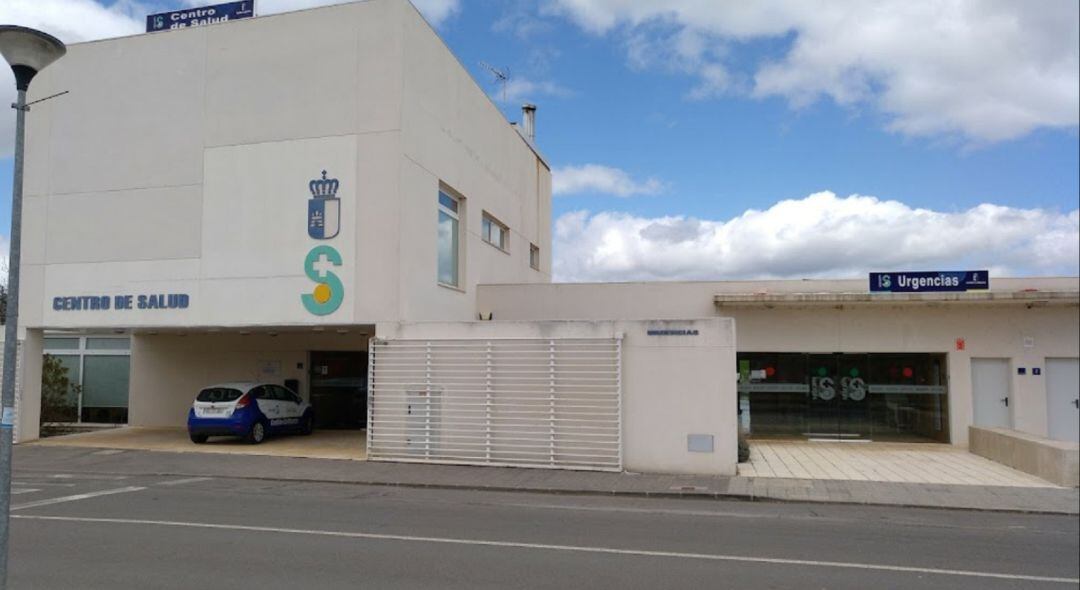 Fachada del centro de salud de Corral de Calatrava