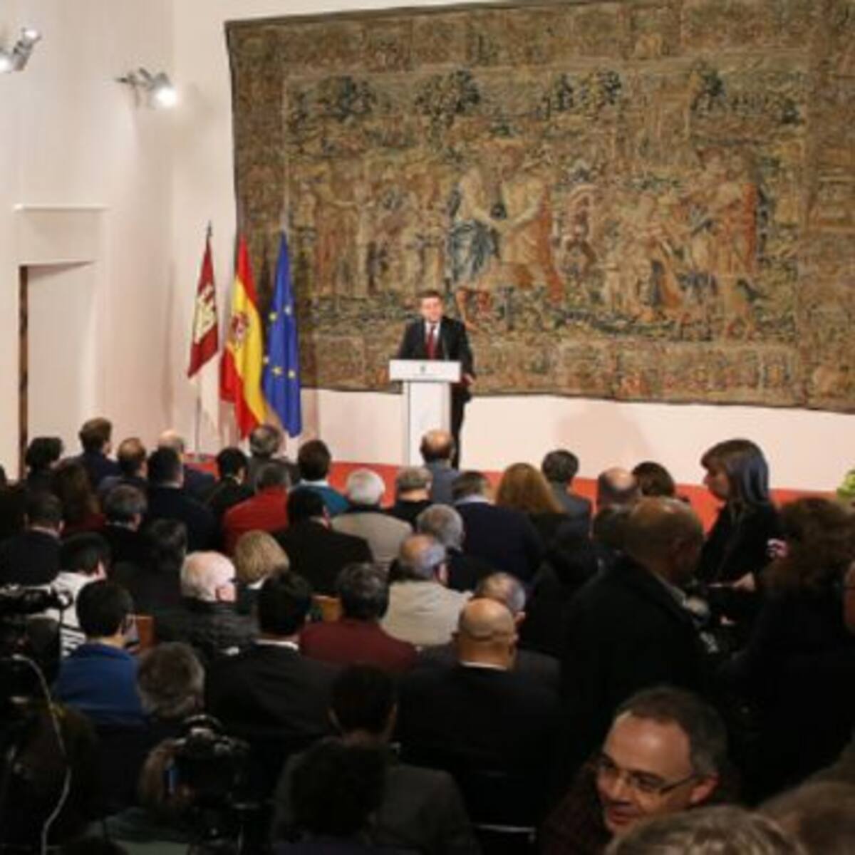 El Gobierno central amenaza con recurrir la Ley de Violencia de Género de Castilla-La Mancha