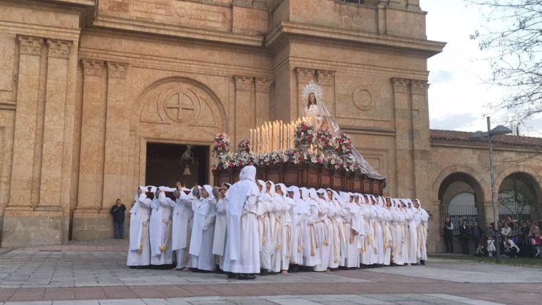 Procesión de la Hermandad de Amor y Paz. Imagen de la Junta de Cofradías.