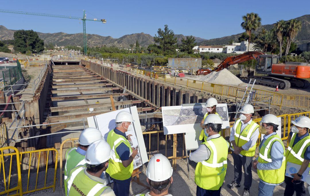 Vista a las obras del tanque que se está construyendo en Los Dolores
