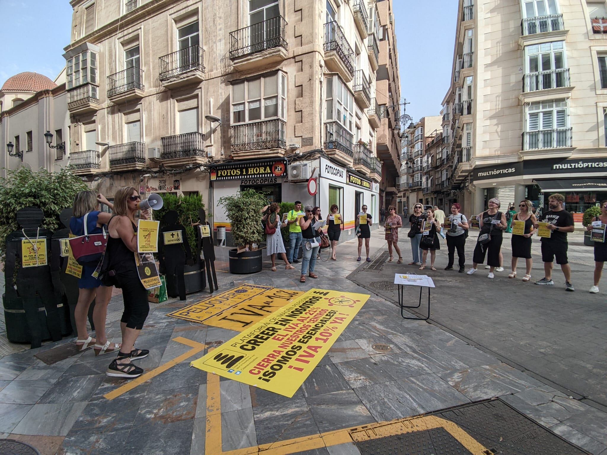 Manifestación de peluquería y estética en Cartagena