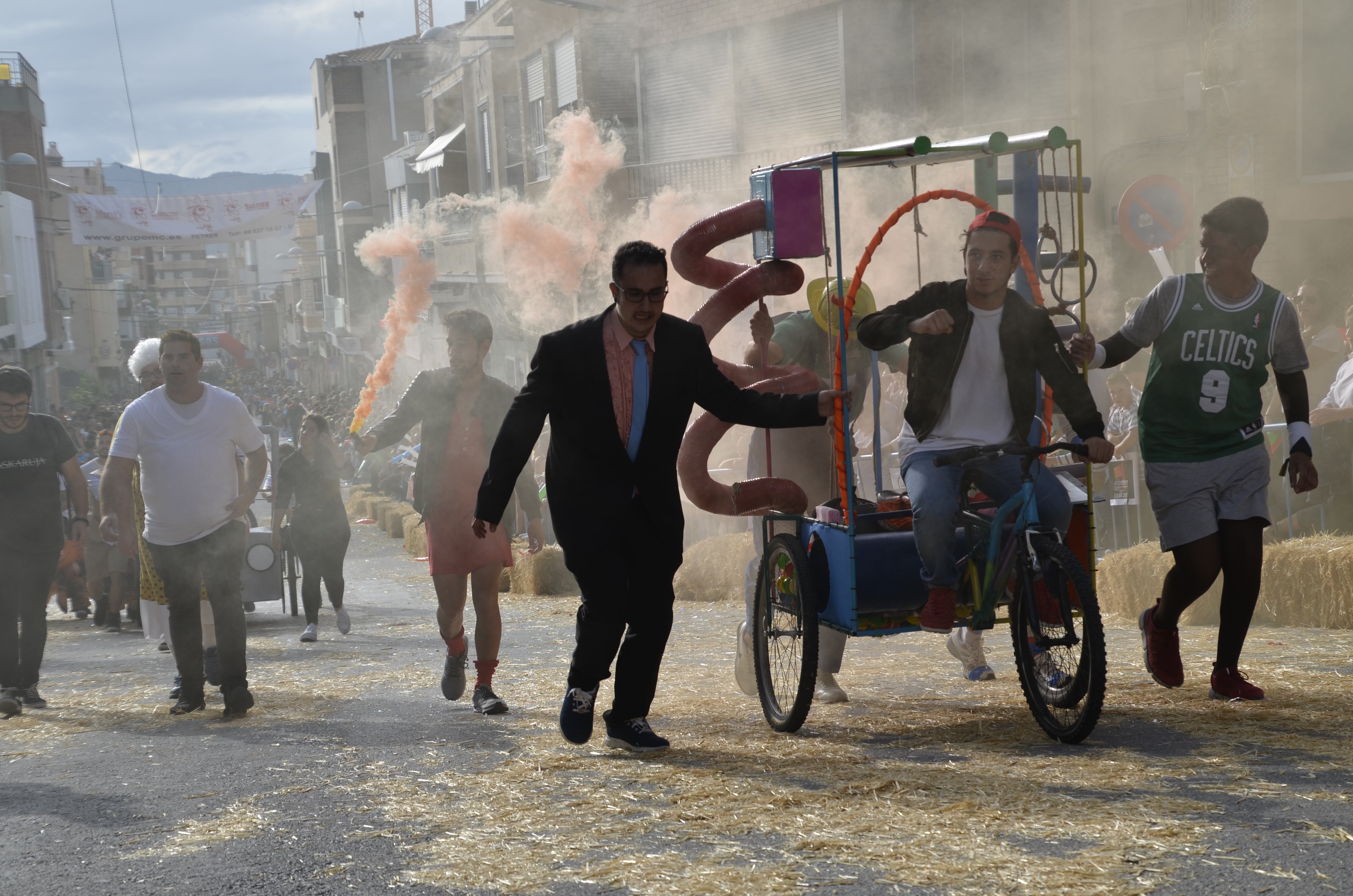 Autos locos en Petrer