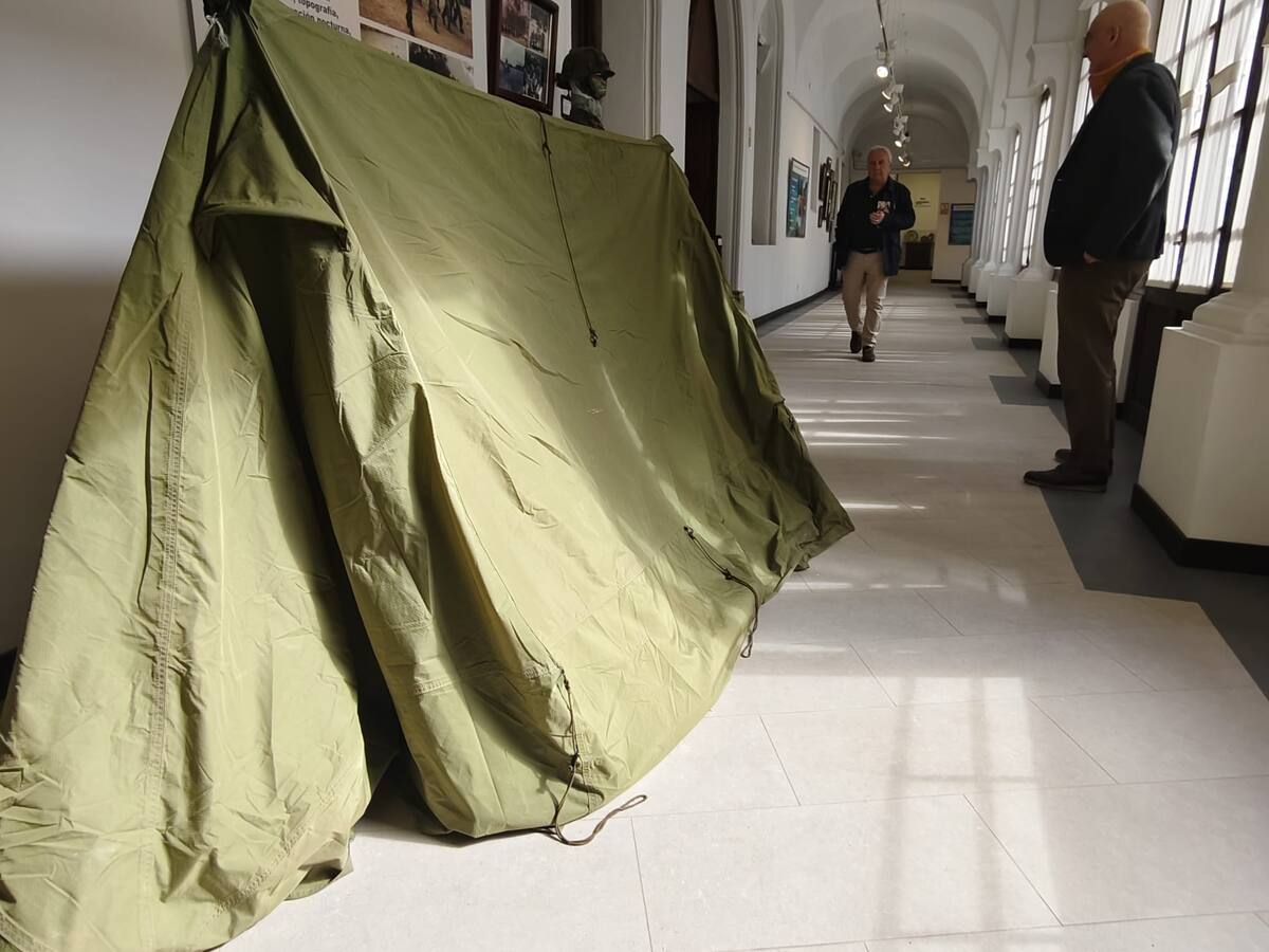 Una exposición en Palma recuerda la historia de los Boinas Verdes de Mallorca