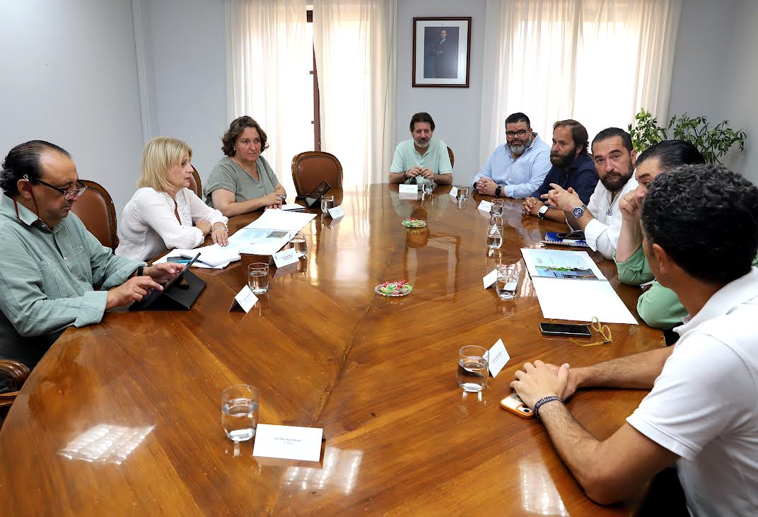 Momento de la reunión en el Ayuntamiento