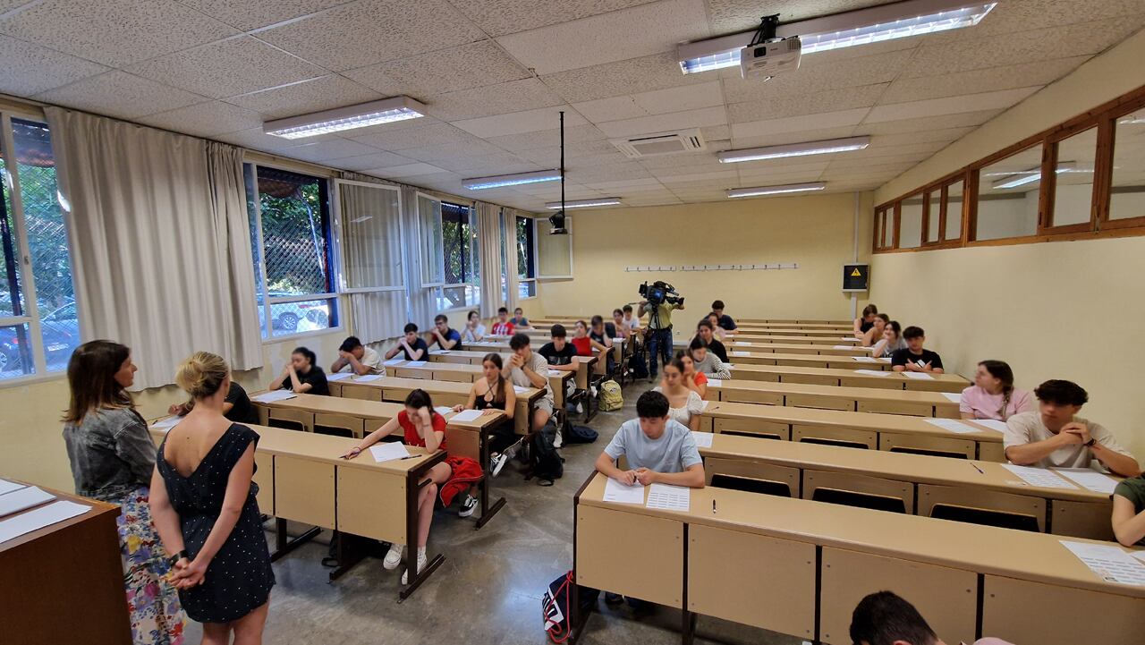 Pruebas de la PEvAU (Selectividad) en la Universidad de Granada (UGR) en junio de 2024