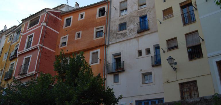 Edificios con fachadas de colores en la calle de los Tintes.