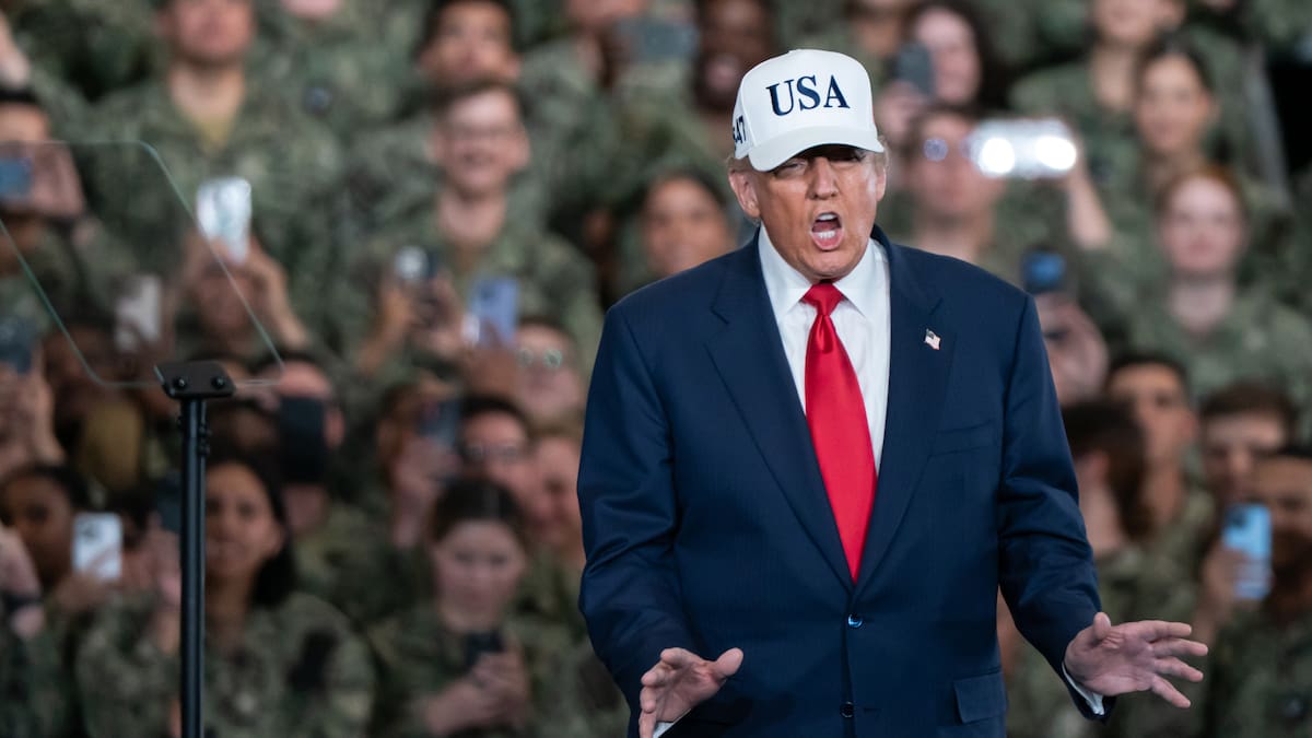 Trump amenaza con volver a intervenir en Irán para respaldar a los manifestantes que protestan contra el gobierno