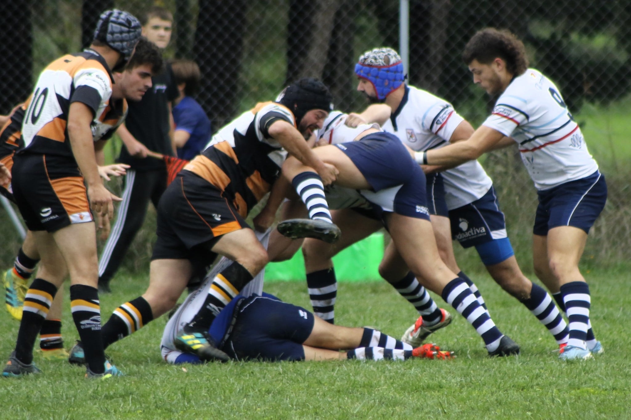 El Quebrantahuesos Rugby Club perdía en su campo de Los Sotos de Monzón