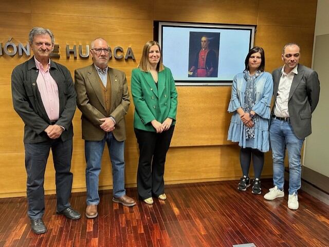 Presentación homenaje al teniente general Perena en Ortilla