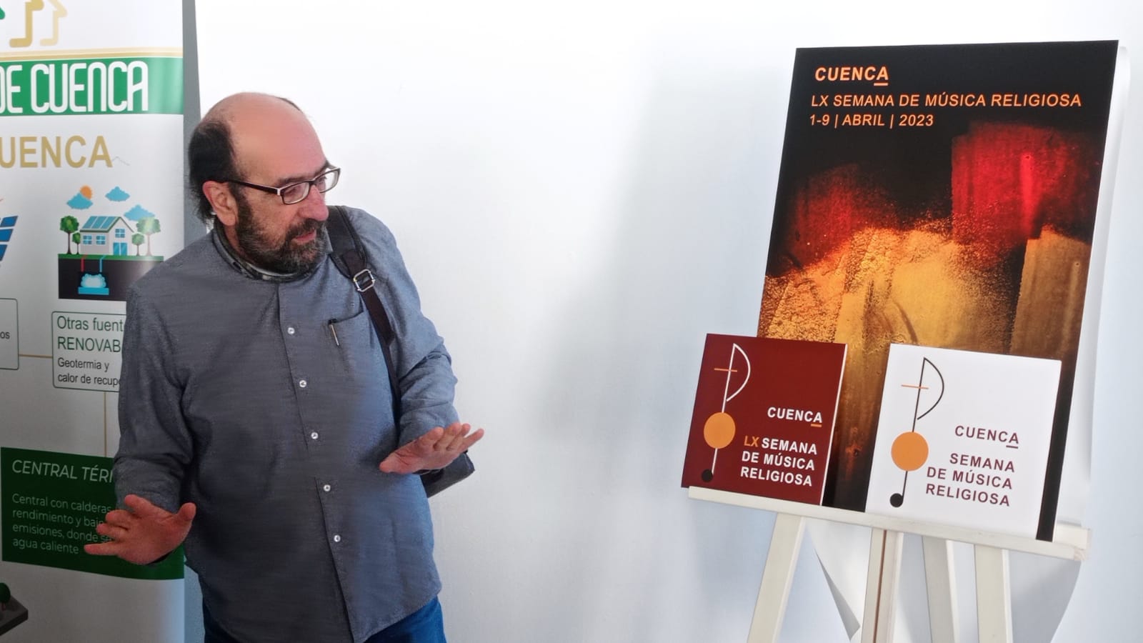 Santiago Torralba, durante la presentación del cartel y los nuevos logotipos de la SMR Cuenca