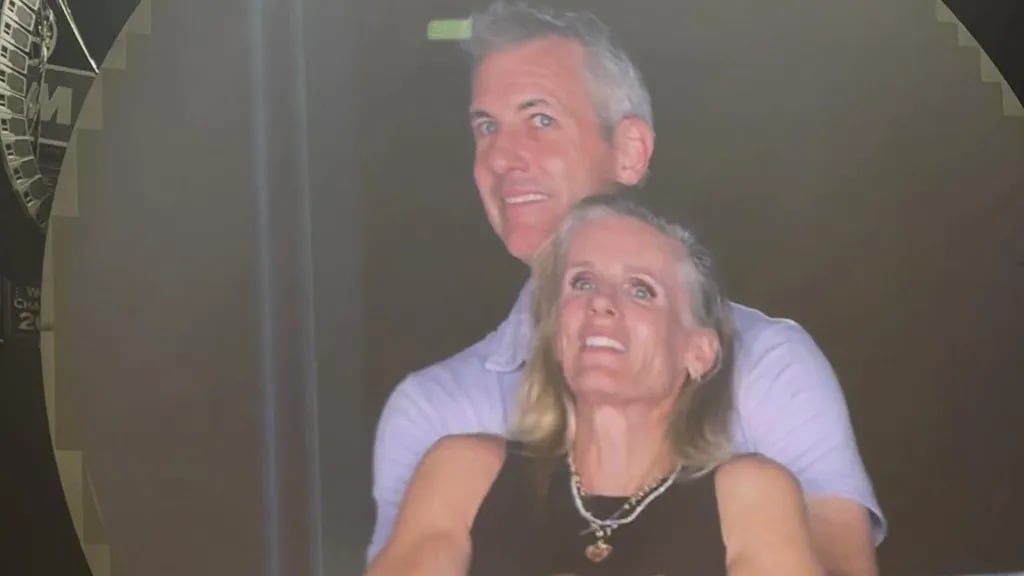 El CEO de Astronomer, Andy Byron, tras ser captado con su amante en un concierto de Coldplay.