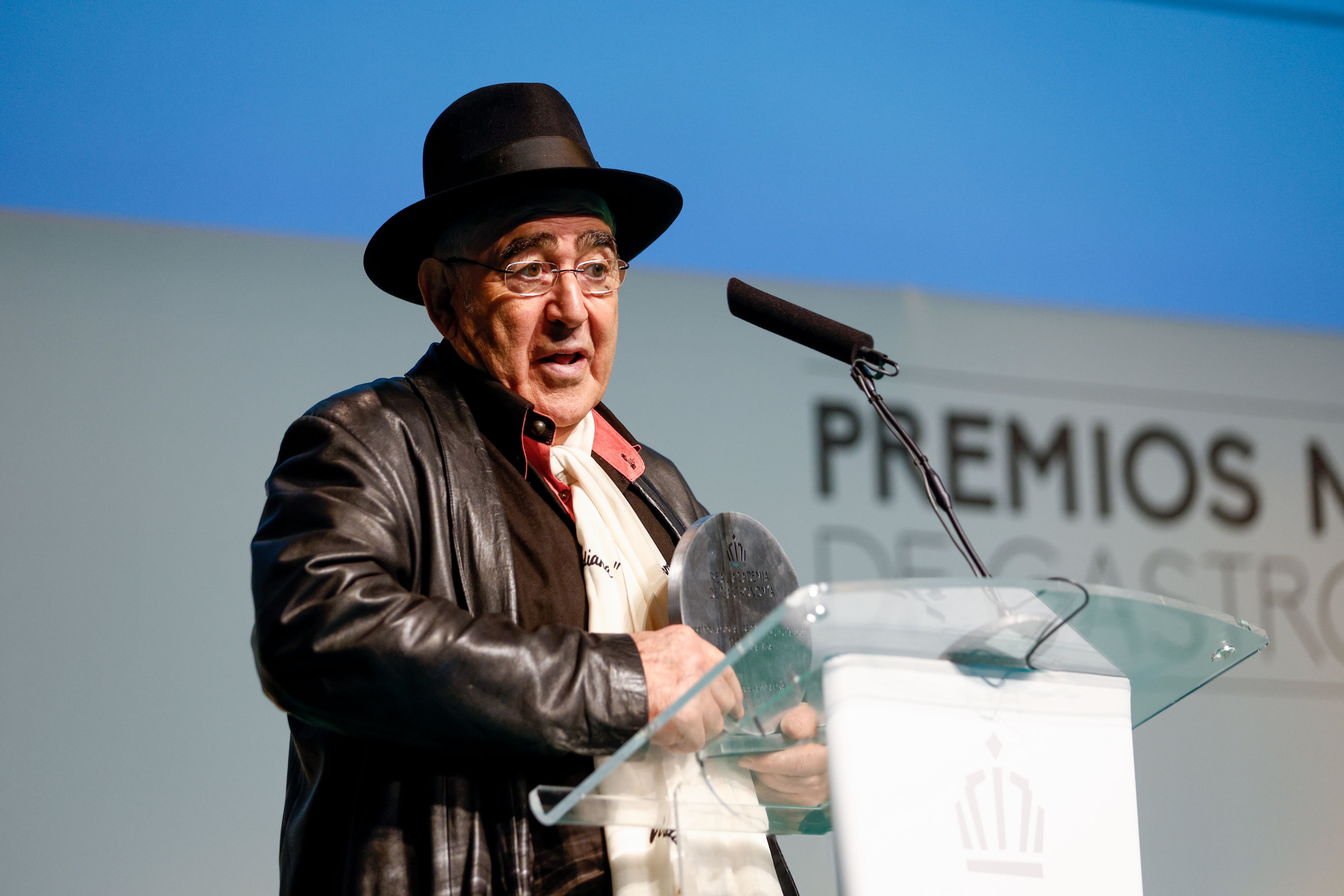 Abraham García, Premio Nacional de Gastronomía en la categoría Toda una Vida, durante su intervención en el acto de entrega.