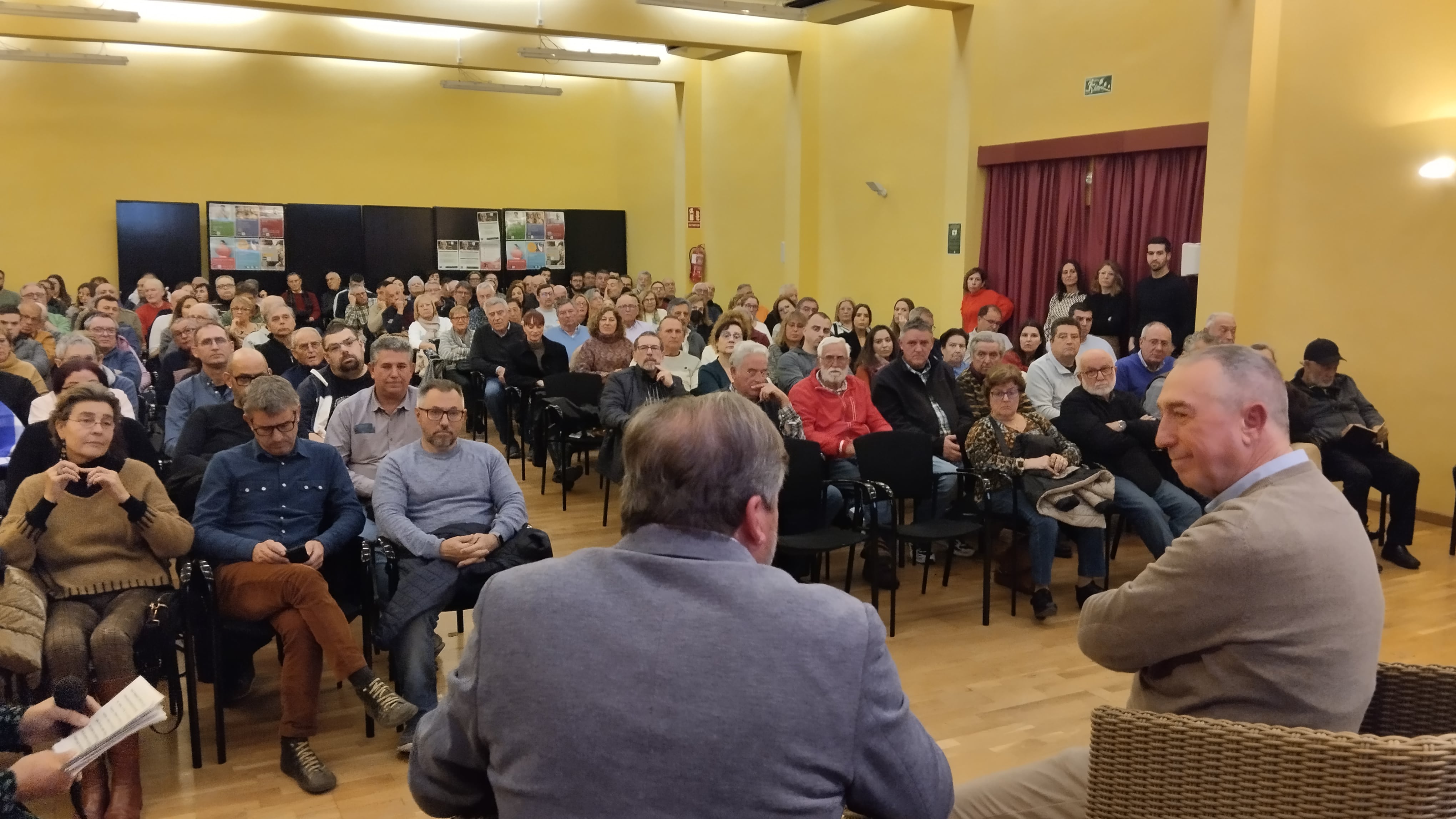 Público en la presentación de la candidatura de Compromís Per Dénia.