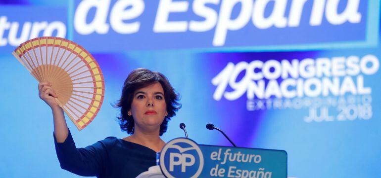 La candidata a la Presidencia del PP, Soraya Sáenz de Santamaría, durante su intervención hoy en el XIX Congreso del partido en el que se elige al nuevo presidente de la formación, en la que ha subrayado, en la presentación de su candidatura, que fue la c