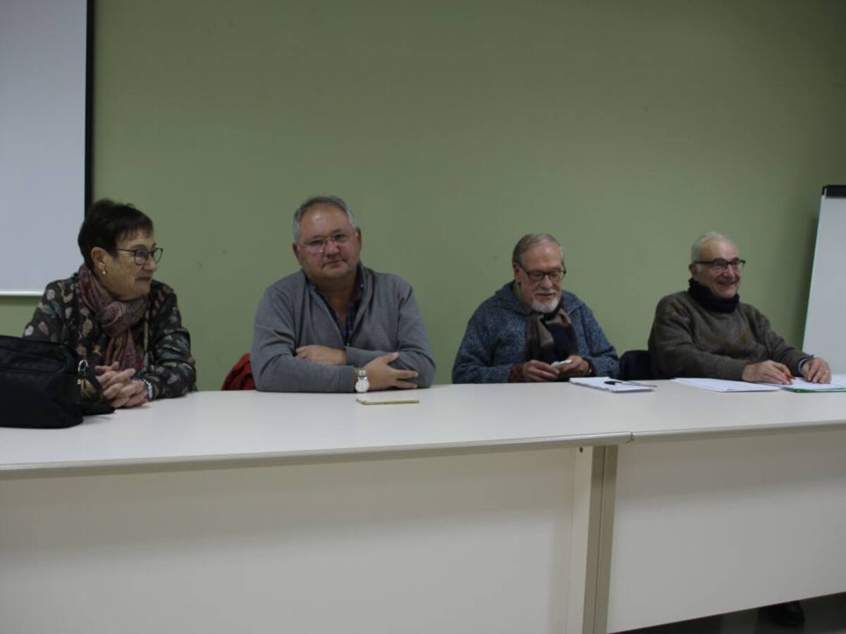 La Federación de Vecinos denuncia el ninguneo del Ayuntamiento hacia las asociaciones vecinales