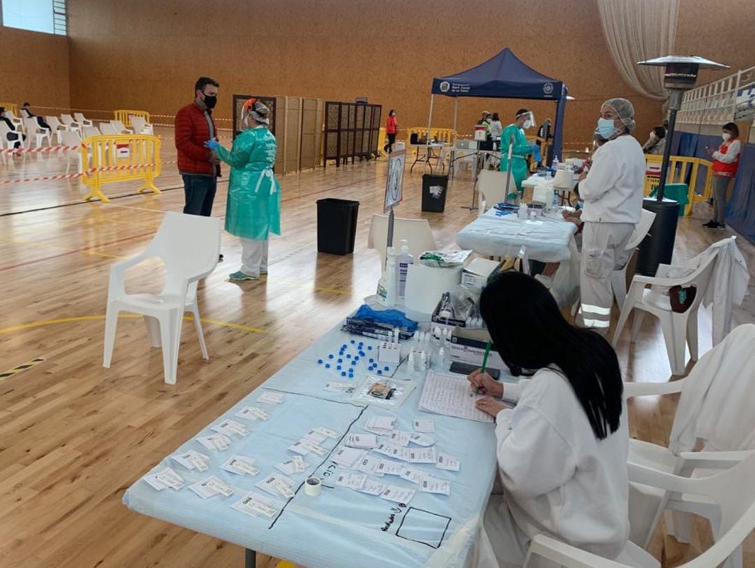 Imagen del cribado en el Polideportivo Can Guerxo