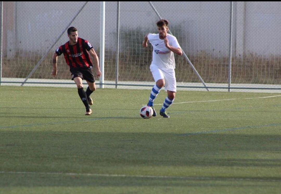 Benítez durante un partido.