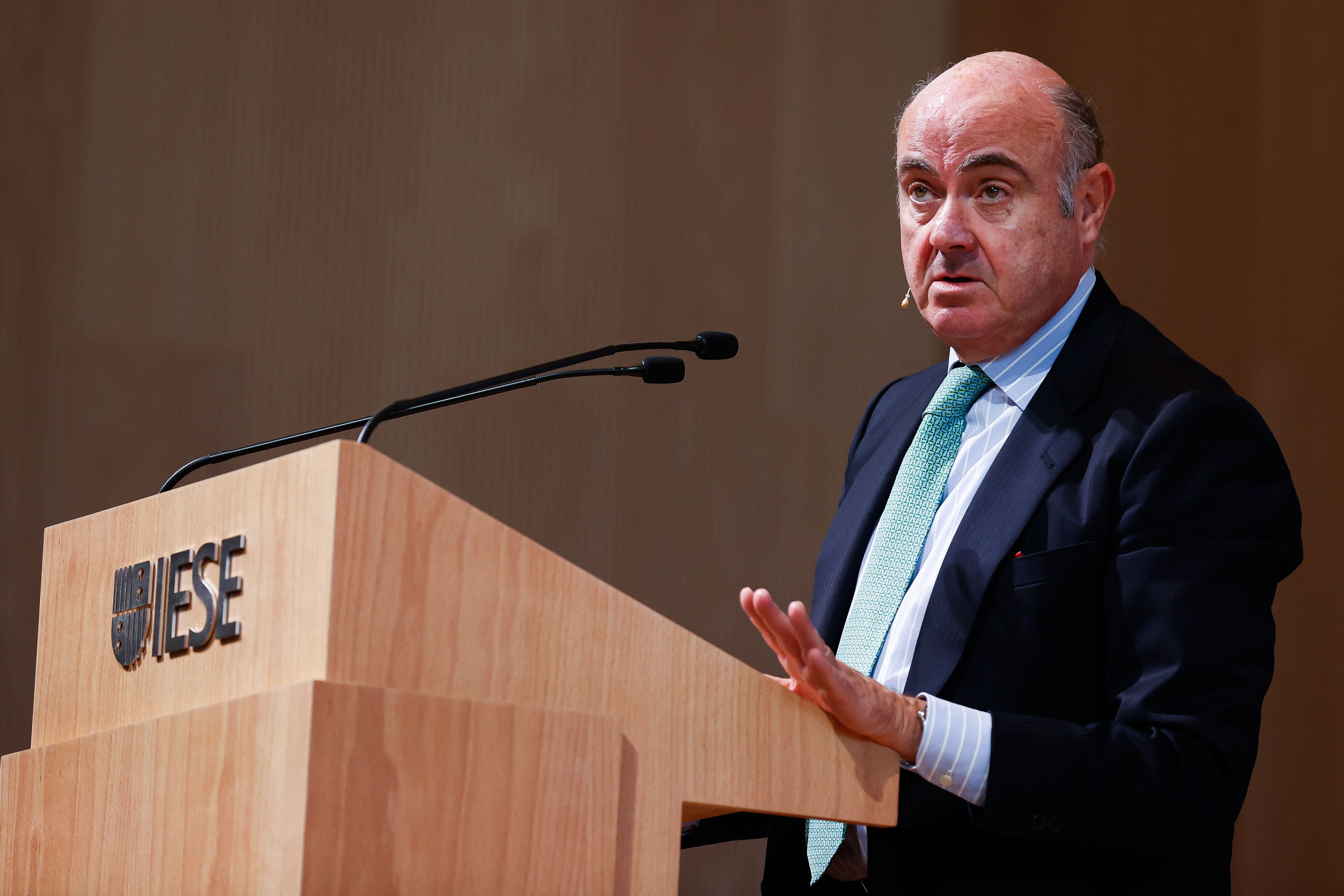 El vicepresidente del Banco Central Europeo, Luis de Guindos, durante su intervención en el campus IESE de Madrid.