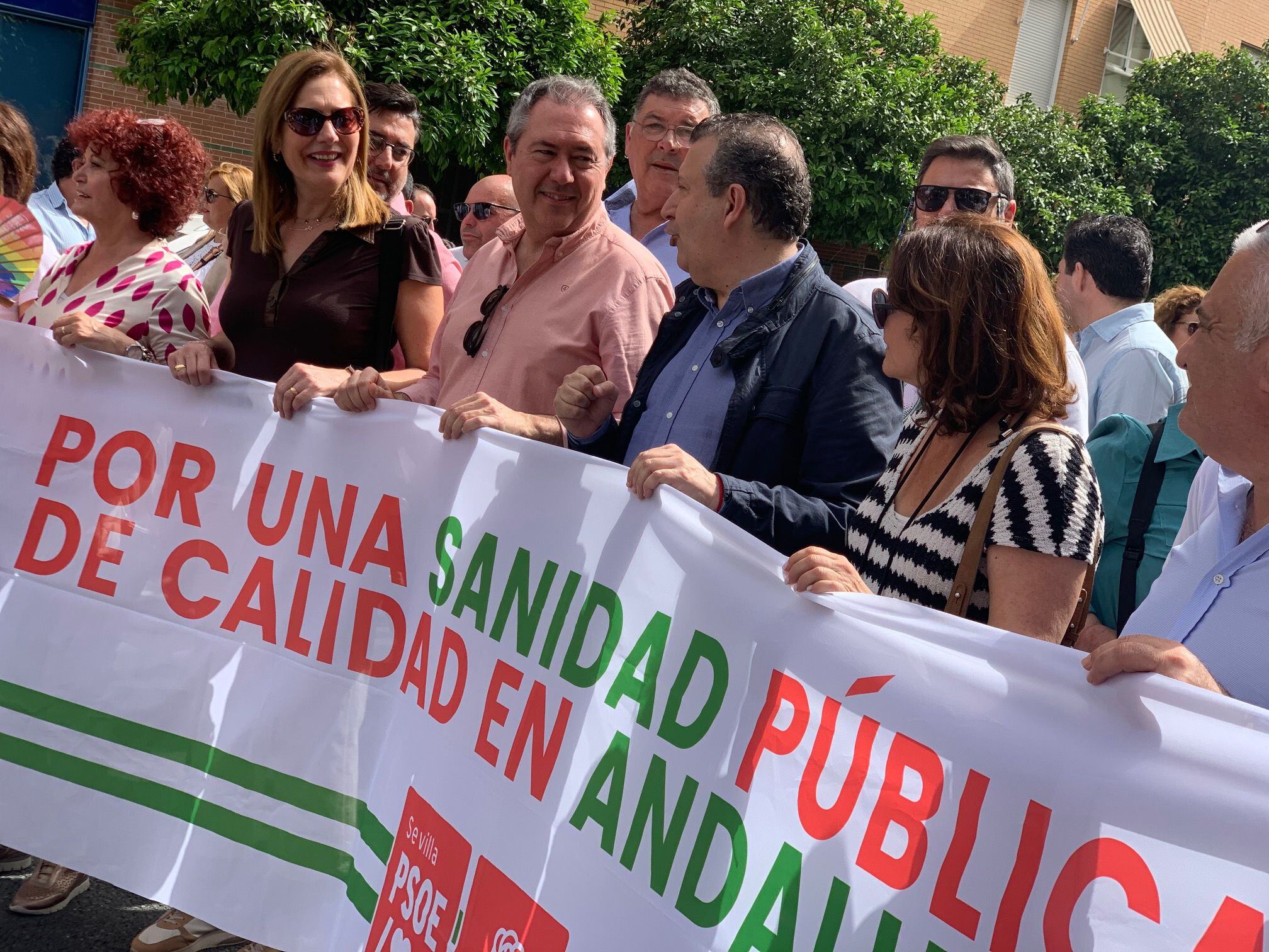 Juan Espadas, secretario general del PSOE-A asiste a la manifestación de Sevilla