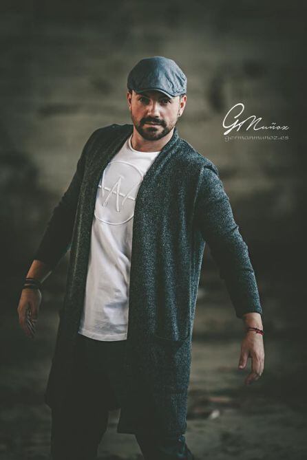 Imagen promocional del cantante Sergio Tudela