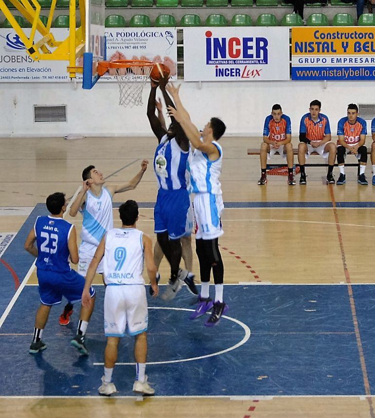 El Residencia Las Encinas CDP sumó su sexta victoria