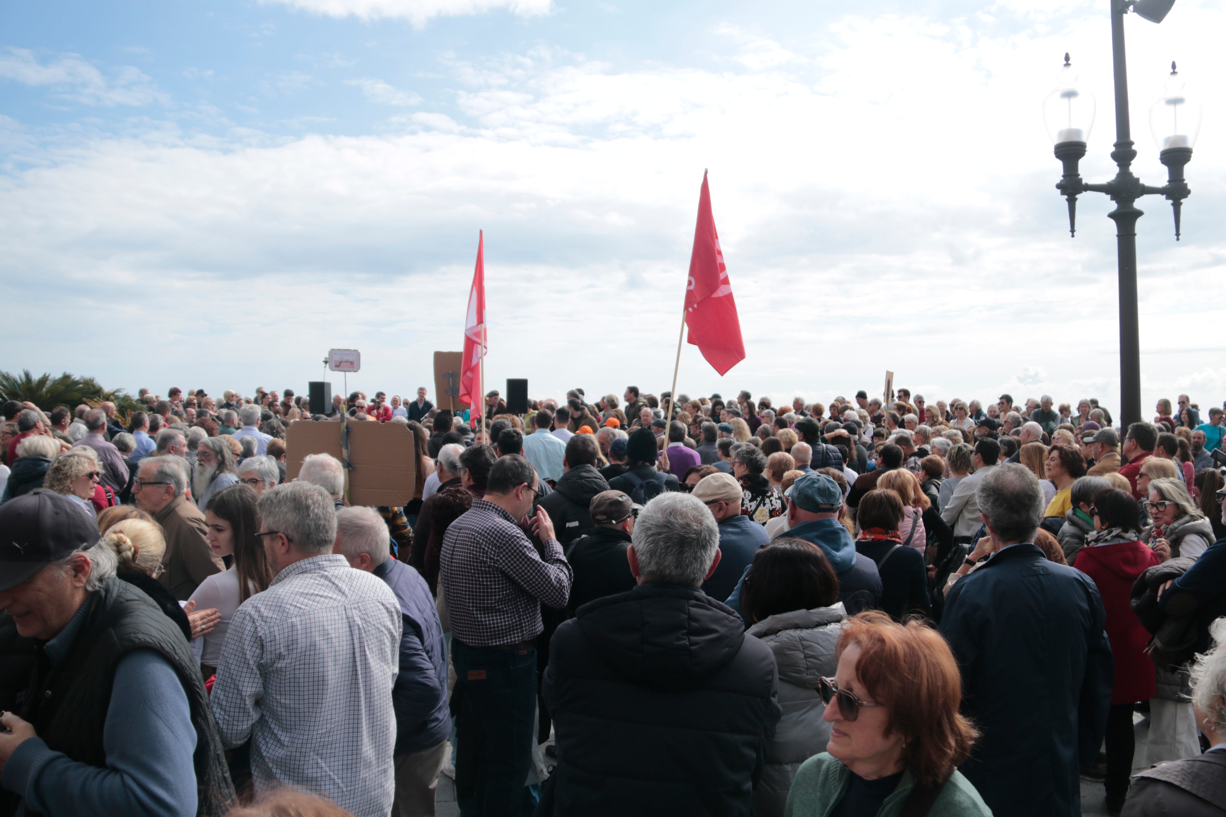 Mig miler de persones es van manifestar a Tarragona el passat 1 de març per demanar l'atenció als ictus les 24 hores.