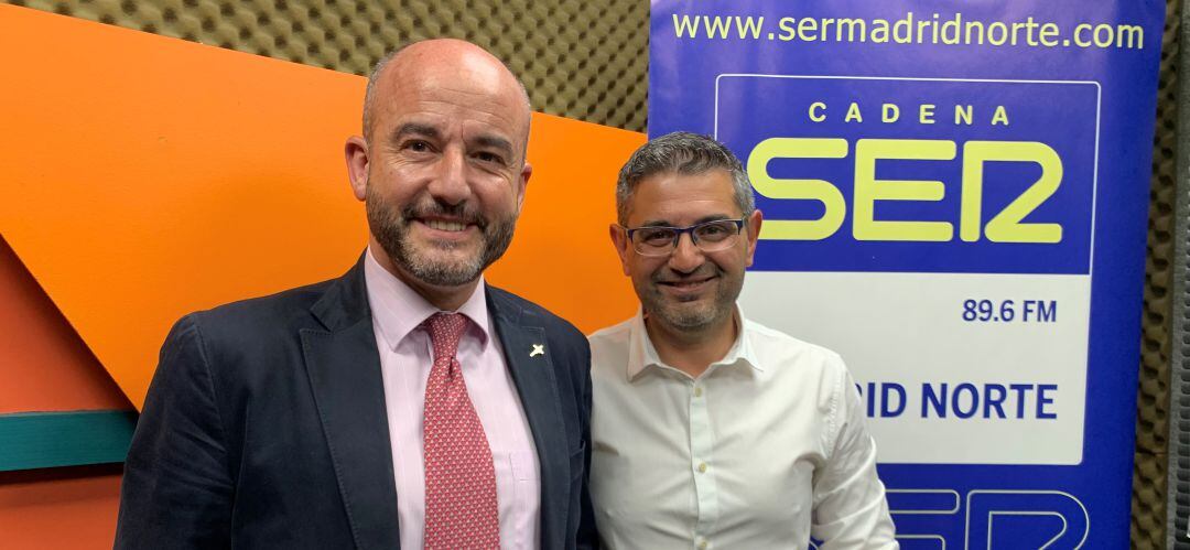 Ramón Cubián (PP) y Rafael Sánchez Acera (PSOE) en los estudios de SER Madrid Norte en Alcobendas