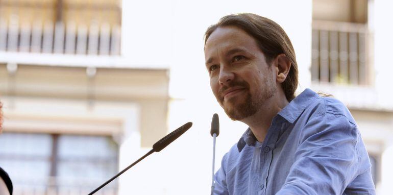 El secretario general de Podemos, Pablo Iglesias, interviene en el acto &#039;Somos Región&#039; que ha organizado Podemos Castilla-La Mancha con motivo de la celebración del Día de Castilla-La Mancha, en la plaza de Zocodover.