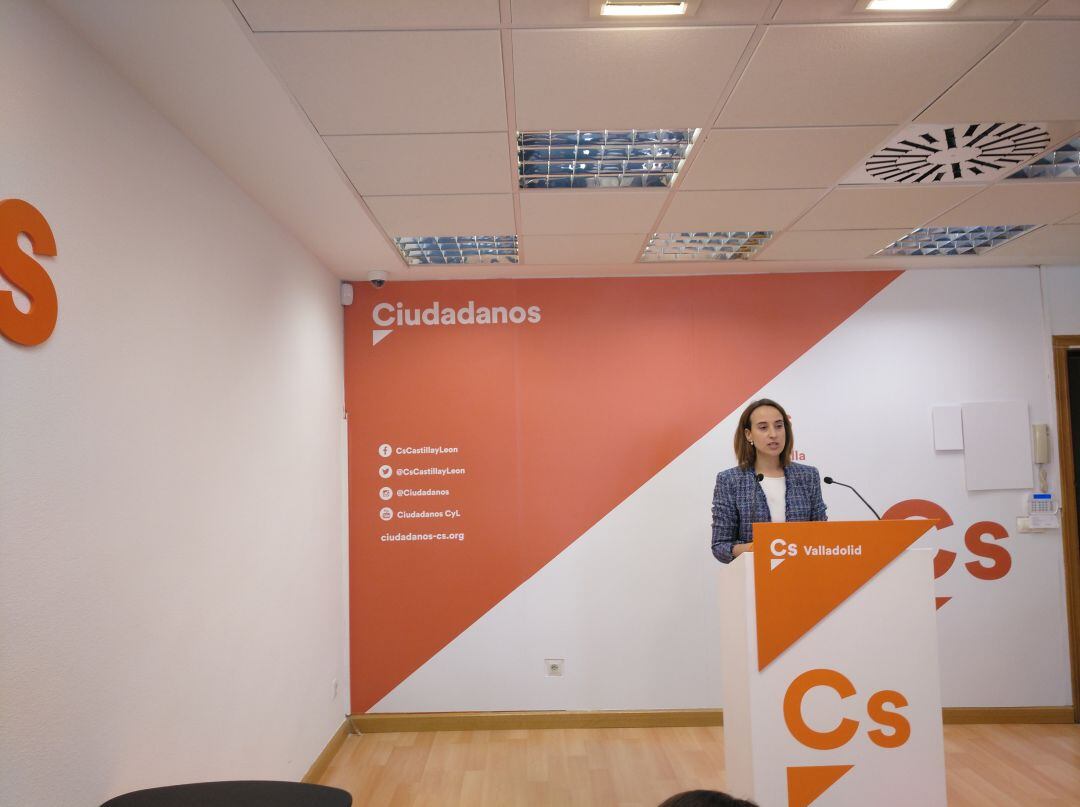 Anuncio de Pilar Vicente en la sede de Ciudadanos