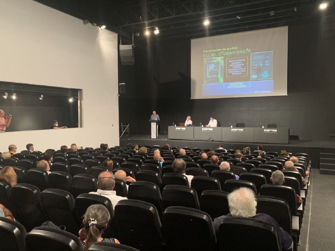 Presentación del libro sobre el Palmeral