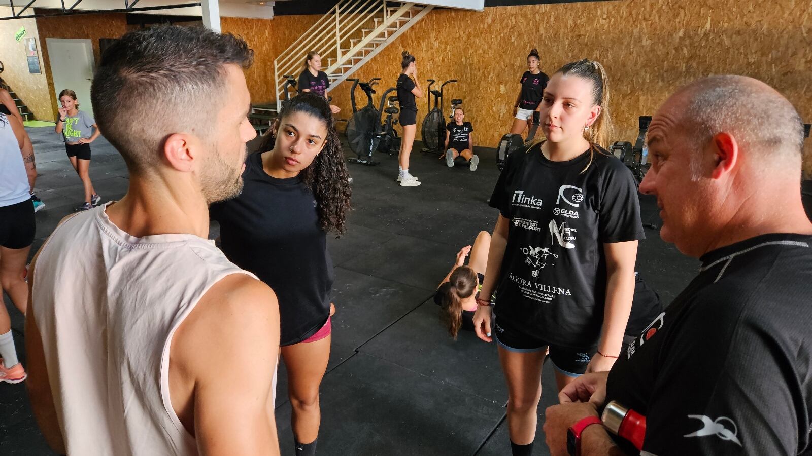 Fernanda de Lima y Sofía Rivadeneira ya están a las órdenes de Chema Vives