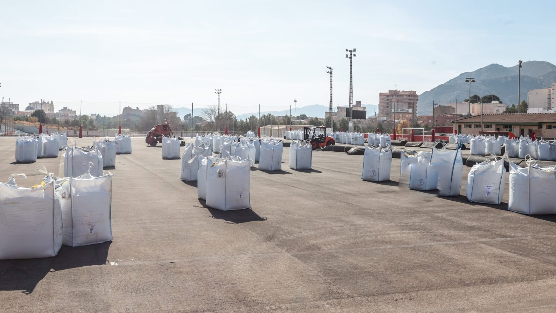 Trabajos en el campo 1 de La Sismat