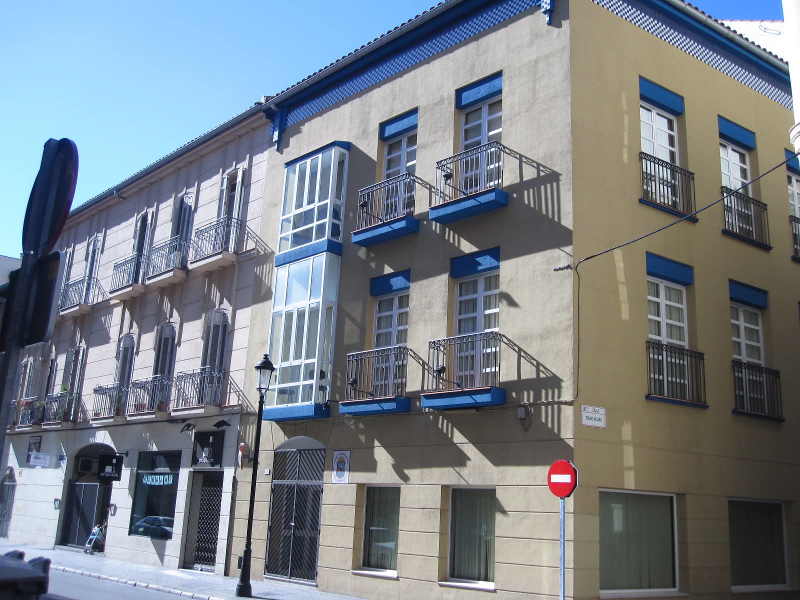 Fachada de la Federación de Peñas de Málaga